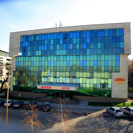 Astra Hotel Αλμάτι Εξωτερικό φωτογραφία