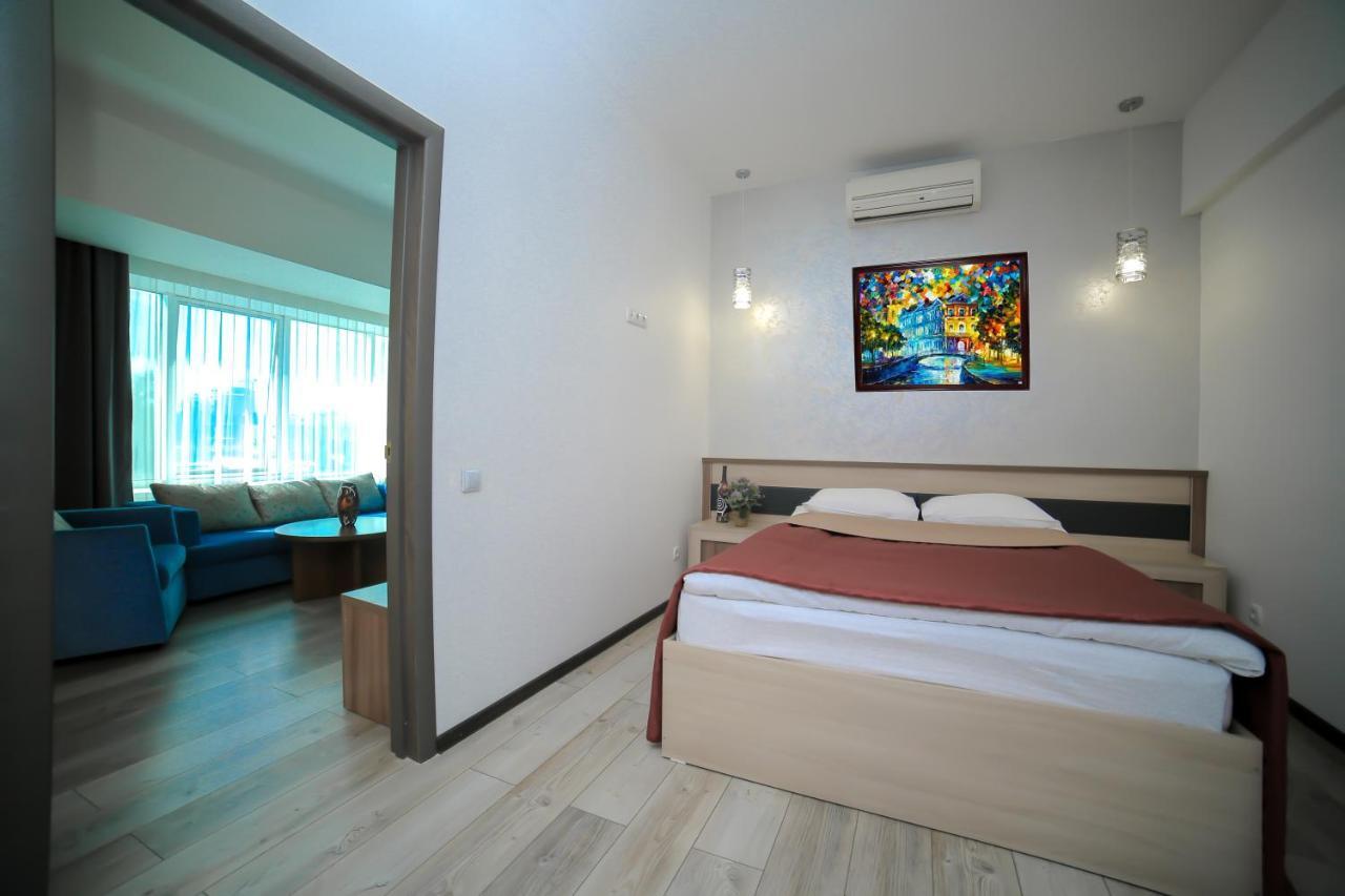 Astra Hotel Αλμάτι Εξωτερικό φωτογραφία